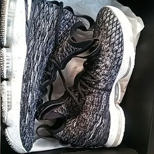 Lebron 15 size 9.5